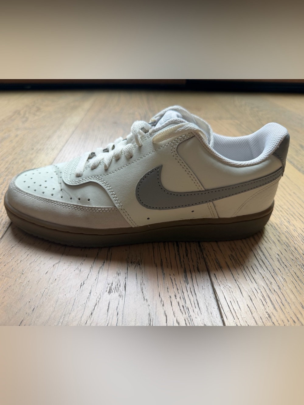 Nike Men Court Vision Low-Top Sneakers w/ Gray Swoosh Street Style Size 7.5